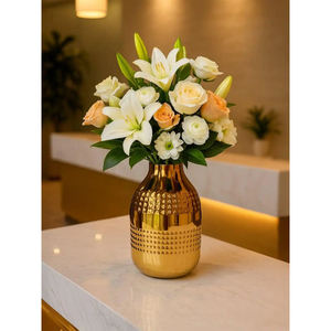 Vase de table en laiton glamour, finition dorée, forme personnalisée faite à la main, vase décoratif pour fleurs, pour mariage, décoration de la maison, salon - Product Image 5