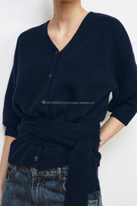 Factory Manufacture Wholesale Wool <b>Cardigan</b> High Quality Chunky Knitted Sweater Knitting Red Rose Wool <b>Cardigans</b>. - Product Image 6