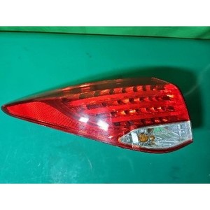 Luz trasera izquierda usada i40 924013Z510 - Product Image 1
