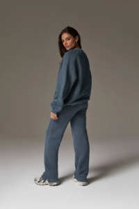 Sweat-shirt à capuche pour femme, couleur bordeaux, à manches longues, doux au toucher, idéal pour l'entraînement hivernal et la salle de sport, avec col confortable – Vente chaude - Product Image 6