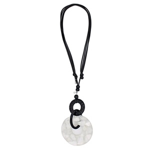 Collier en résine dorée avec motif unique Bijoux de mode pour les occasions de Noël fabriqués en Inde - Product Image 1