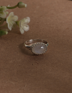 Silver Tone Gold Plated Oval Cut <b>Crystal</b> Bezel Setting Vintage Plain Band <b>Ring</b> Jewelry Gift for Women - Product Image 4