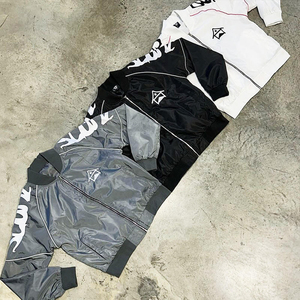 ชุดวอร์มโพลีเอสเตอร์แบบยูนิเซ็กซ์ขายส่ง ชุดจ็อกเกอร์ เสื้อแจ็คเก็ตกันลม ลวดลายย้อมสีแบบแอซิดวอช ดีไซน์เรียบง่าย ชุดกีฬาสำหรับฝึกซ้อม รับสั่งซื้อจำนวนมาก เสื้อยืด - Product Image 5