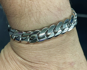 Pulsera cubana de Miami superventas de tamaño y forma personalizados en plata de ley 925 y chapado en oro blanco con cierre de diseñador - Product Image 4