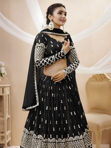 <b>Black</b> <b>Sequined</b> A-Line Bridesmaid Dress With Crop <b>Top</b> And Long Sleeves V-Neck Floor-Length Classic Style - Product Image 2