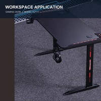 Bureau d'ordinateur de jeu RGB avec structure en acier à texture carbone pour configuration de bureau à domicile et e-sport