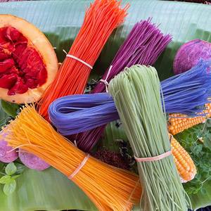 Fideos Vegetales Vietnamitas Sabores Auténticos, Ingredientes Saludables, La Elección Inteligente // Evan - Product Image 1