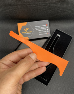 Saaqaans Enterprises - Navaja de Afeitar Profesional Curva, Acabado Naranja, Acero Inoxidable, Ligera, de un Solo Filo, con Cuchilla Reemplazable, para Barbería - Product Image 2