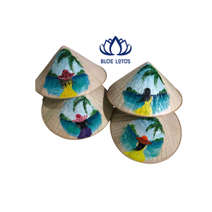 BEST SELLER Chapeau vietnamien décoratif en gourde sculptée, respectueux de l'environnement |   Décoration murale unique en matériaux naturels - Product Image 1
