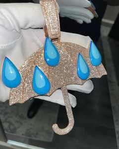 Pendentif pour homme en argent sterling 925 plaqué or rose, moissanite et gouttes d'émail bleu, style hip-hop personnalisé pour Iced Rain - Product Image 1