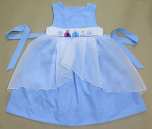 ชุดเดรสปักลายสม็อคคอลเลคชั่นเจ้าหญิง - Product Image 2