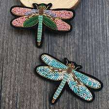 Parche Bordado de Libélula Hecho a Mano de Lujo con Efecto 3D en Relieve, Ecológico y Resistente al Agua para Prendas de Moda Personalizadas - Product Image 2