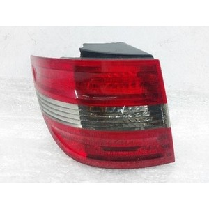 Luz Trasera Izquierda Usada Clase B A1698200377 - Product Image 1