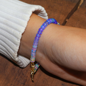Bracelet perlé plaqué argent 925 avec breloque cerf-volant et perles ombragées, exportation à prix de gros - Product Image 1