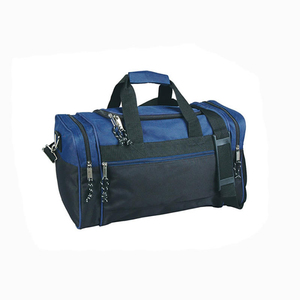 Sac de sport et de gym en polyester imperméable avec logo personnalisé, compartiments pour chaussures et articles mouillés - Product Image 1