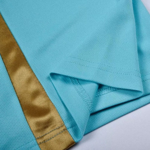 Tenue de sport légère et respirante pour l'entraînement et les matchs des équipes, ensemble de maillots de football personnalisés pour équipes - Product Image 3