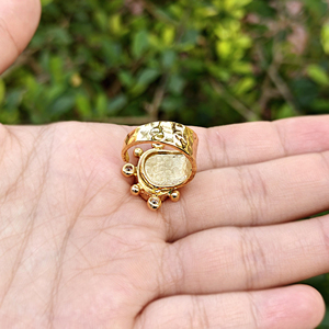 Bague ajustable en laiton massif plaqué or 18 carats avec pierre ovale en quartz cerise naturel et accent CZ, motif soleil, vente en gros - Product Image 6