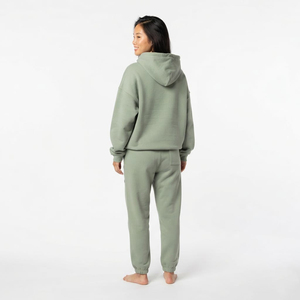 Ensemble de survêtement pour femme, coupe oversize, à épaules tombantes, avec sweat à capuche à cordon de serrage et pantalon de jogging, personnalisable, respirant, vert sauge uni - Product Image 6