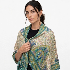 Bufandas y Estolas de Lana y Cachemira con Estampado Digital Premium, Personalizadas para Mujer, Suaves, Ligeras, Transpirables, de Moda, OEM ODM - Product Image 2