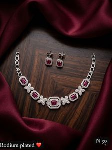 Fancy Collection Gold Plated Kundan & Pearl Necklace and Earring <b>Set</b> Women's Wedding Jewelry Classic Style Geometric Design - Product Image 1