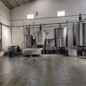Tanque Mezclador de Líquidos de Acero Inoxidable 1000L con Agitador Vertical SUS304, Calentamiento 5kW, Motor 380V AC, Alto Nivel de Seguridad, Venta al por Mayor - Product Image 5