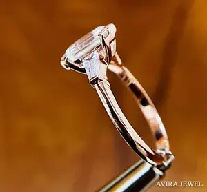 Anillo de Moissanita de Corte Radiante de 1 Quilate, Excelente Corte, Sin Níquel, Oro Blanco Sólido, Clásico, Anillo de Aniversario - Product Image 5