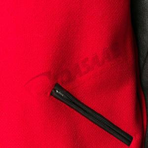 Veste universitaire personnalisable en gros hommes hiver réchauffé Patchwork Design noir-rouge PU manches tissu haute laine Style Letterman - Product Image 5