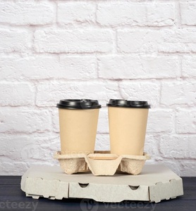 Emballage durable pour restaurants : Plateau jetable en fibre moulée pour 2 tasses de café ou de thé, support de boisson pour deux tasses - Product Image 1