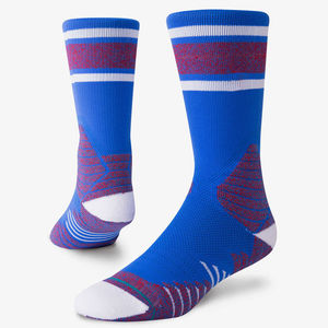 Chaussettes de sport décontractées colorées en polyester/coton mélangé pour hommes, couleurs personnalisées, respirantes, haute qualité, pour adultes, vente en gros - Product Image 1