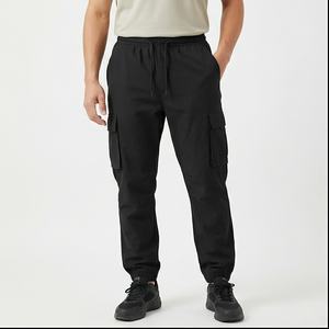 Ropa de moda Joggers de gran tamaño Hombres Stacked Cargo Pocket Pantalones de chándal acampanados Custom Multi Bolsillos Streetwear Cargo Pantalones Invierno - Product Image 1