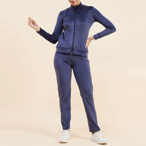 Survêtement en velours pour femme, tissu extensible doux, coupe flexible, classique, pour l'hiver, tenue décontractée, style tendance - Product Image 1