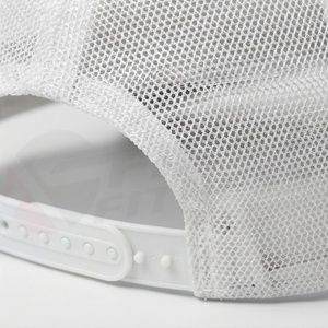 Gorra Trucker Azul Rey con Ribete Blanco y Malla Trasera, Lisa, Estilo Casual y Cómodo, Artículo Único, Selecciona el Ajuste Perfecto para Mujer - Product Image 6