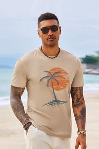 Camiseta de Manga Corta Beige para Hombre con Estampado de Palmeras al Atardecer, Cuello Redondo, Corte Regular Informal, 100% Algodón Jersey Transpirable - Product Image 2