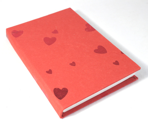 Cuaderno de Diario Promocional Personalizado Hecho a Mano con Papel de Algodón Reciclado A5, con Corazón Rojo en Relieve, Tapa Dura, para Estudiantes, Camelon Exports - Product Image 2