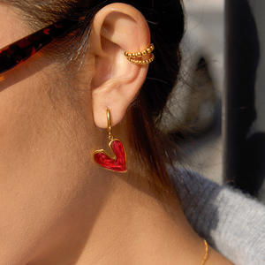 Conjuntos de Joyería para Mujer, Collar y Aretes con Corazón de Esmalte Rojo, Chapado en Oro de 18K, Acero Inoxidable, Marca Privada - Product Image 4