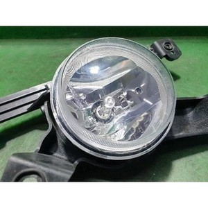 Feu antibrouillard avant droit Tivoli 2015-2019 d'occasion d'origine 8320235800 - Product Image 3