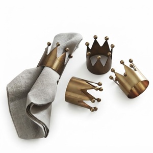 Juego de servilleteros de nudo dorado al por mayor, elegantes servilleteros de metal hechos a mano para bodas, banquetes y uso en hoteles - Product Image 2
