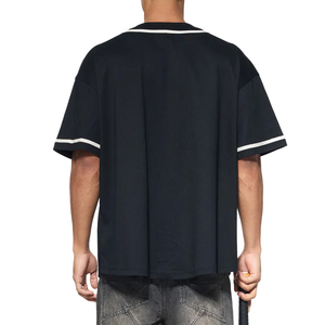 ชุดยูนิฟอร์มเบสบอลทีมชายแบบ OEM ผลิตตามสั่ง ผ้าโพลีเอสเตอร์ 100% น้ำหนักเบา ป้องกันแบคทีเรีย พร้อมปักโลโก้ตามสั่ง แต่งขอบตัดสี กระดุมติดเสื้อ - Product Image 4