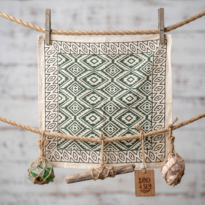 Pañuelo Cuadrado Hecho a Mano con Estampado Indio, Bufanda de Algodón Boho, Accesorio para el Cabello, Regalo para Ella, Duradero para el Verano y la Playa - Product Image 5