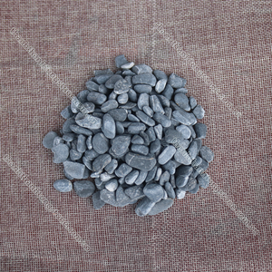 Meilleur choix de gravier de galets de marbre noir durable pierre concassée naturelle pour salles de bains extérieures, couverture de sol et décoration paysagère - Product Image 4