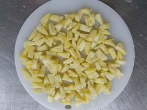 Tranches et morceaux d'ananas en conserve |   100% Naturel, Vente en Gros et au Détail/ Mme Lily - Product Image 3