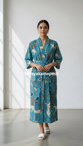 Impresionante Bata Kimono Midi de Algodón Estampada a Mano con un Divertido Estampado de Selva Safari, Vestido Largo de Cintura Alta, Bata de Baño Versátil Unisex - Product Image 6