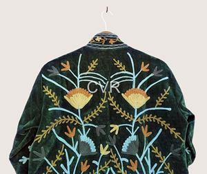 Abrigo de terciopelo bordado floral para mujer de talla grande, estilo bohemio, cuello vuelto, manga larga, ropa de abrigo para otoño - Product Image 3