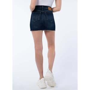 Short en jean noir skinny d'été ultra sexy personnalisé pour femmes taille basse, inspiré des hanches, jeans à rivets de style Spice Girls - Product Image 4