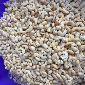 Oferta Especial 2025: Anacardos Jumbo Orgánicos Enteros W180 W210 Santigo, Listos para Enviar - Product Image 1