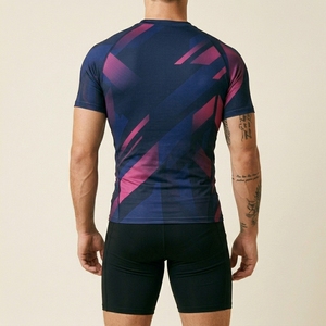 T-shirt de compression personnalisé pour homme, coupe ajustée, manches courtes, vêtements de sport actifs, entraînement en salle de sport, haut de performance - Product Image 2