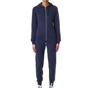 Fournisseurs en gros OEM ODM – Nouveaux ensembles de survêtements en velours polaire à capuche pour femmes, haut court uni et pantalon long, pour l'hiver - Product Image 5