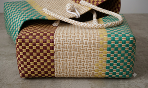 Bolso Tote Tejido a Mano con Parches Coloridos, Ecológico, Impermeable, con Cierre de Botón, para Playa o Viajes, OEM/ODM - Product Image 3