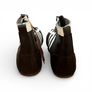 Balón de Fútbol y Rugby Clásico de Cuero Vacuno 100% Vintage y Zapatos de Fútbol Ligeros - Talla UK 9 - Solo Decoración - Product Image 4