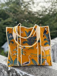 Sac à bandoulière matelassé en velours imprimé – Sac à main chic et tendance pour tous les jours - Product Image 2